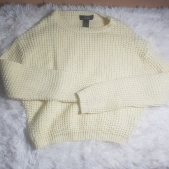 Yellow sweat - Picture 2 of 3